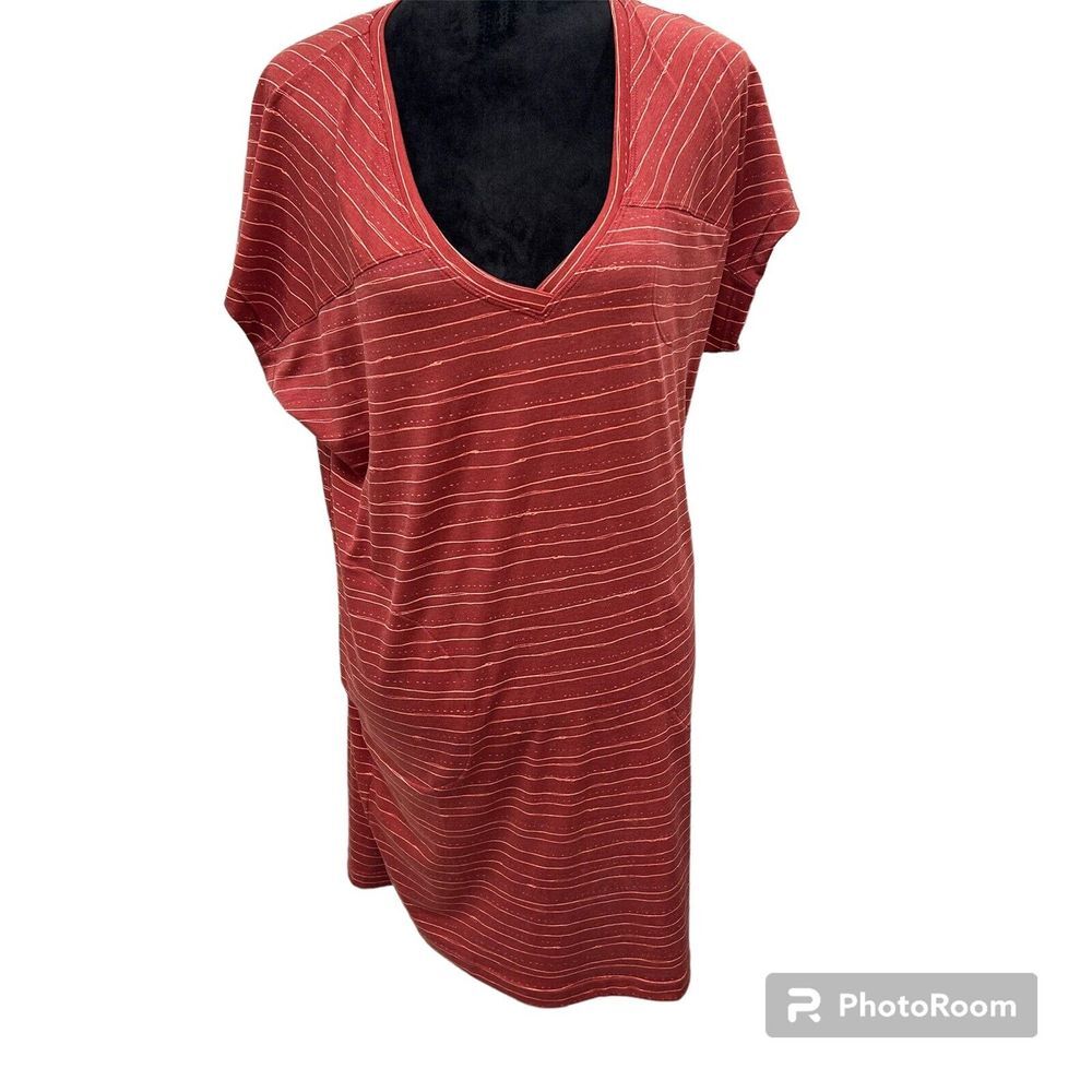 Title Nine NWT Hiolani T-Shirt Dress Mizikuru Rust Print Size Medium